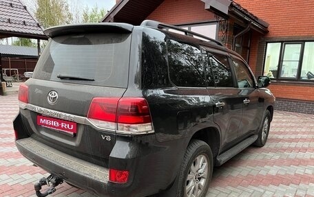 Toyota Land Cruiser 200, 2020 год, 6 300 000 рублей, 2 фотография