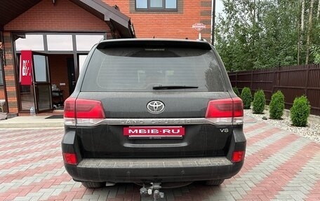 Toyota Land Cruiser 200, 2020 год, 6 300 000 рублей, 4 фотография