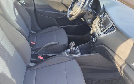 Hyundai Solaris II рестайлинг, 2021 год, 1 200 000 рублей, 5 фотография