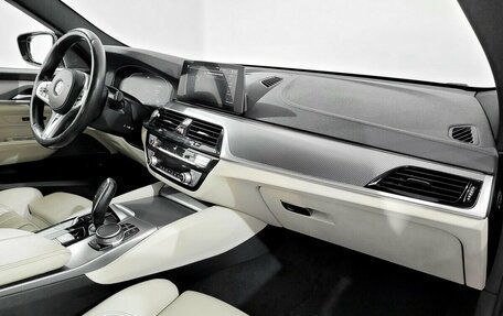 BMW 6 серия, 2020 год, 3 960 000 рублей, 12 фотография