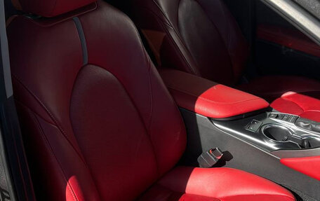 Toyota Camry, 2019 год, 2 440 000 рублей, 19 фотография