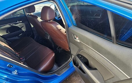 Hyundai Elantra VI рестайлинг, 2017 год, 1 550 000 рублей, 9 фотография