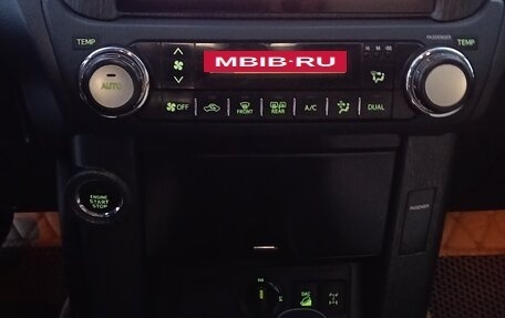 Toyota Land Cruiser Prado 150 рестайлинг 2, 2012 год, 2 900 000 рублей, 16 фотография