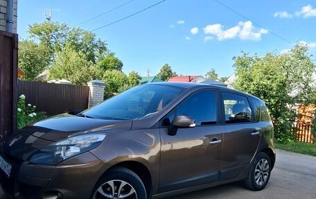 Renault Scenic III, 2009 год, 590 000 рублей, 2 фотография