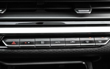 Geely Emgrand, 2024 год, 1 854 000 рублей, 21 фотография