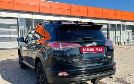 Toyota RAV4, 2018 год, 3 000 000 рублей, 3 фотография