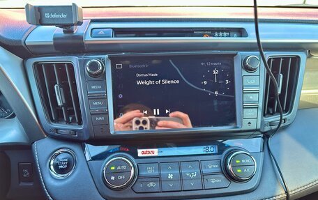 Toyota RAV4, 2018 год, 3 000 000 рублей, 16 фотография