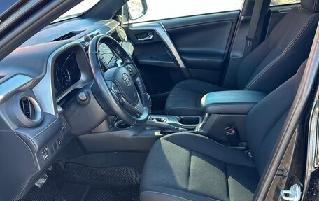 Toyota RAV4, 2018 год, 3 000 000 рублей, 7 фотография