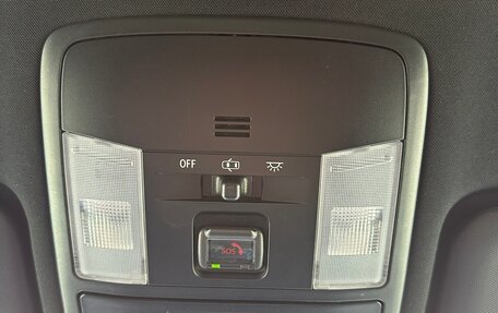 Toyota RAV4, 2018 год, 3 000 000 рублей, 22 фотография