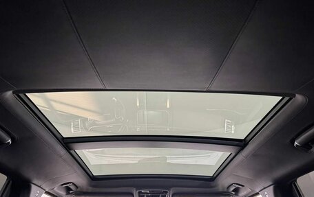 Land Rover Range Rover IV рестайлинг, 2015 год, 3 530 000 рублей, 30 фотография