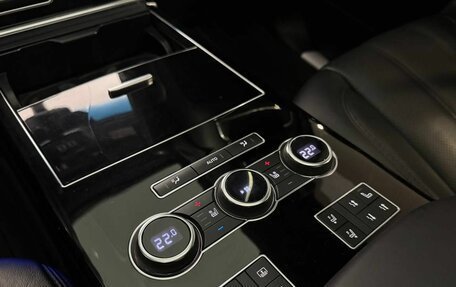 Land Rover Range Rover IV рестайлинг, 2015 год, 3 530 000 рублей, 27 фотография