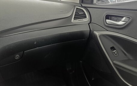 Hyundai Santa Fe III рестайлинг, 2016 год, 2 000 000 рублей, 15 фотография