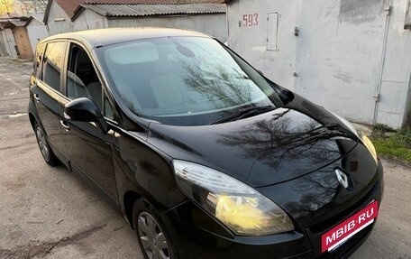 Renault Scenic III, 2009 год, 588 000 рублей, 2 фотография