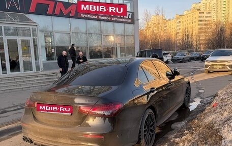 Mercedes-Benz E-Класс AMG, 2022 год, 6 840 000 рублей, 2 фотография