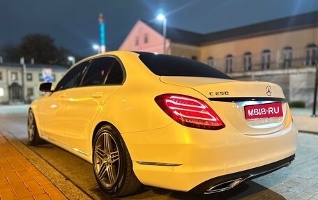 Mercedes-Benz C-Класс, 2015 год, 2 100 000 рублей, 1 фотография