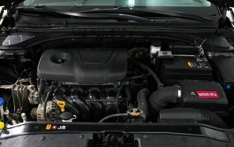 Hyundai Elantra VI рестайлинг, 2018 год, 1 275 000 рублей, 19 фотография