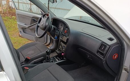 Hyundai Elantra III, 2004 год, 235 000 рублей, 3 фотография