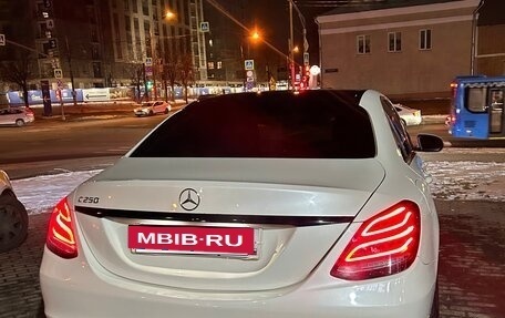 Mercedes-Benz C-Класс, 2015 год, 2 100 000 рублей, 11 фотография