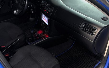 Volkswagen Golf IV, 2000 год, 430 000 рублей, 10 фотография