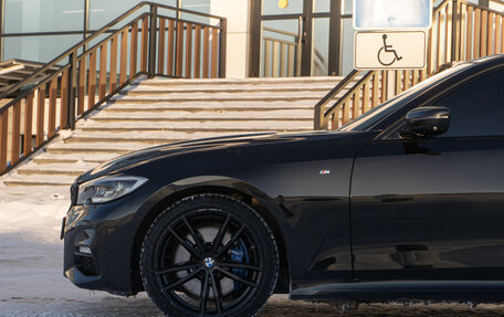 BMW 3 серия, 2019 год, 3 690 000 рублей, 14 фотография