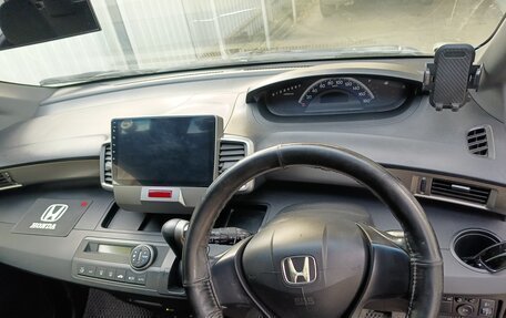 Honda Freed I, 2012 год, 900 000 рублей, 3 фотография