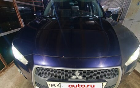 Mitsubishi Outlander III рестайлинг 3, 2011 год, 1 000 000 рублей, 5 фотография