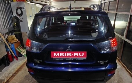 Mitsubishi Outlander III рестайлинг 3, 2011 год, 1 000 000 рублей, 6 фотография