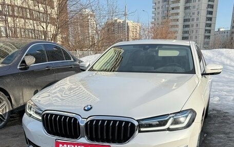 BMW 5 серия, 2021 год, 6 600 000 рублей, 15 фотография