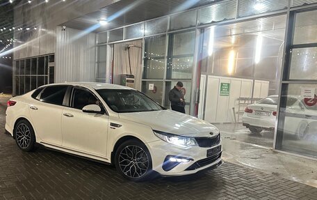 KIA Optima IV, 2019 год, 1 620 000 рублей, 2 фотография