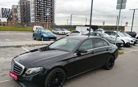 Mercedes-Benz E-Класс, 2020 год, 2 750 000 рублей, 1 фотография