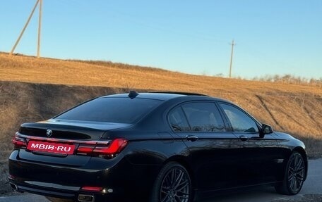 BMW 7 серия, 2010 год, 1 987 000 рублей, 10 фотография