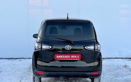 Toyota Sienta II, 2018 год, 1 299 000 рублей, 7 фотография