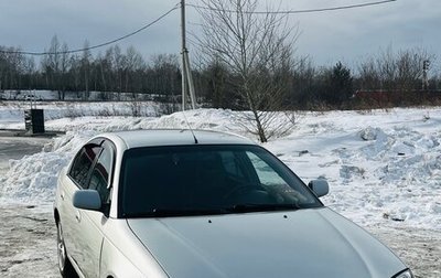 Toyota Avensis III рестайлинг, 2000 год, 450 000 рублей, 1 фотография