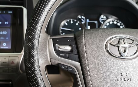 Toyota Land Cruiser Prado 150 рестайлинг 2, 2019 год, 4 717 000 рублей, 17 фотография