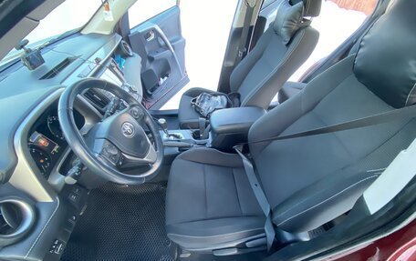 Toyota RAV4, 2018 год, 3 020 000 рублей, 4 фотография