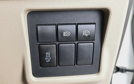 Toyota Land Cruiser Prado 150 рестайлинг 2, 2019 год, 4 717 000 рублей, 22 фотография