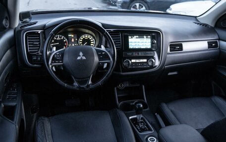 Mitsubishi Outlander III рестайлинг 3, 2012 год, 1 030 000 рублей, 6 фотография