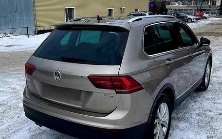 Volkswagen Tiguan II, 2020 год, 2 900 000 рублей, 4 фотография