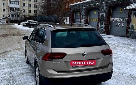 Volkswagen Tiguan II, 2020 год, 2 900 000 рублей, 3 фотография