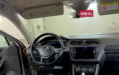 Volkswagen Tiguan II, 2020 год, 2 900 000 рублей, 6 фотография