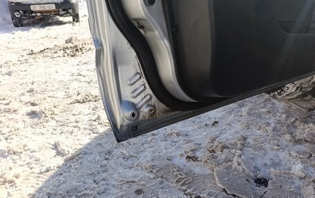 Mitsubishi Space Star I рестайлинг, 2003 год, 285 000 рублей, 15 фотография