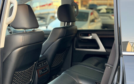 Toyota Land Cruiser 200, 2018 год, 7 500 000 рублей, 12 фотография