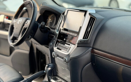 Toyota Land Cruiser 200, 2018 год, 7 500 000 рублей, 14 фотография