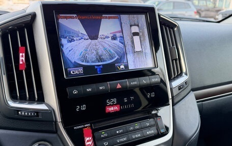 Toyota Land Cruiser 200, 2018 год, 7 500 000 рублей, 26 фотография