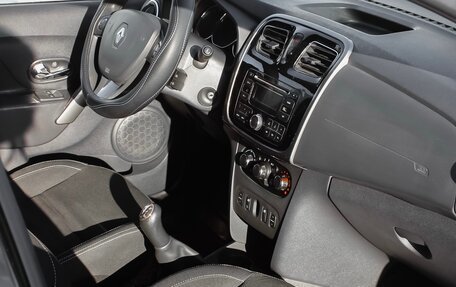 Renault Logan II, 2016 год, 629 000 рублей, 14 фотография