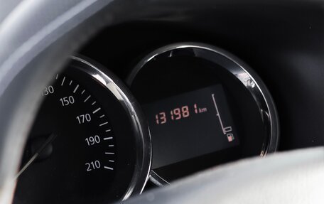 Renault Logan II, 2016 год, 629 000 рублей, 17 фотография