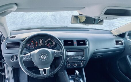 Volkswagen Jetta VI, 2013 год, 1 000 000 рублей, 9 фотография
