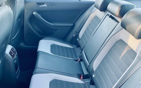 Volkswagen Jetta VI, 2013 год, 1 000 000 рублей, 8 фотография