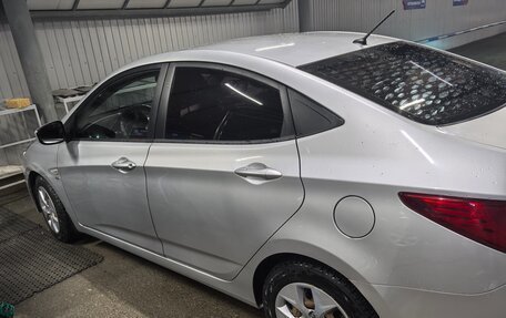 Hyundai Solaris II рестайлинг, 2014 год, 900 000 рублей, 6 фотография