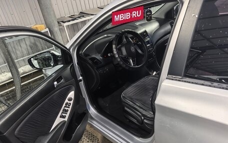 Hyundai Solaris II рестайлинг, 2014 год, 900 000 рублей, 13 фотография